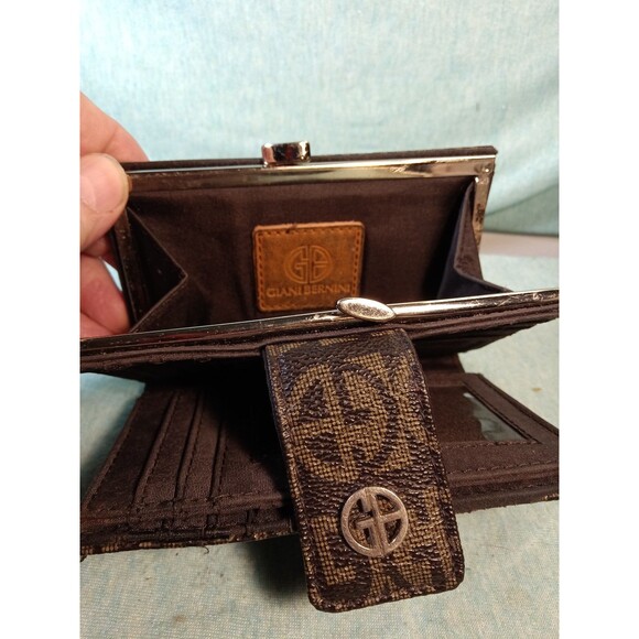 Giani Bernini Block Signature Framed Indexer Wallet - Picture 3 of 4